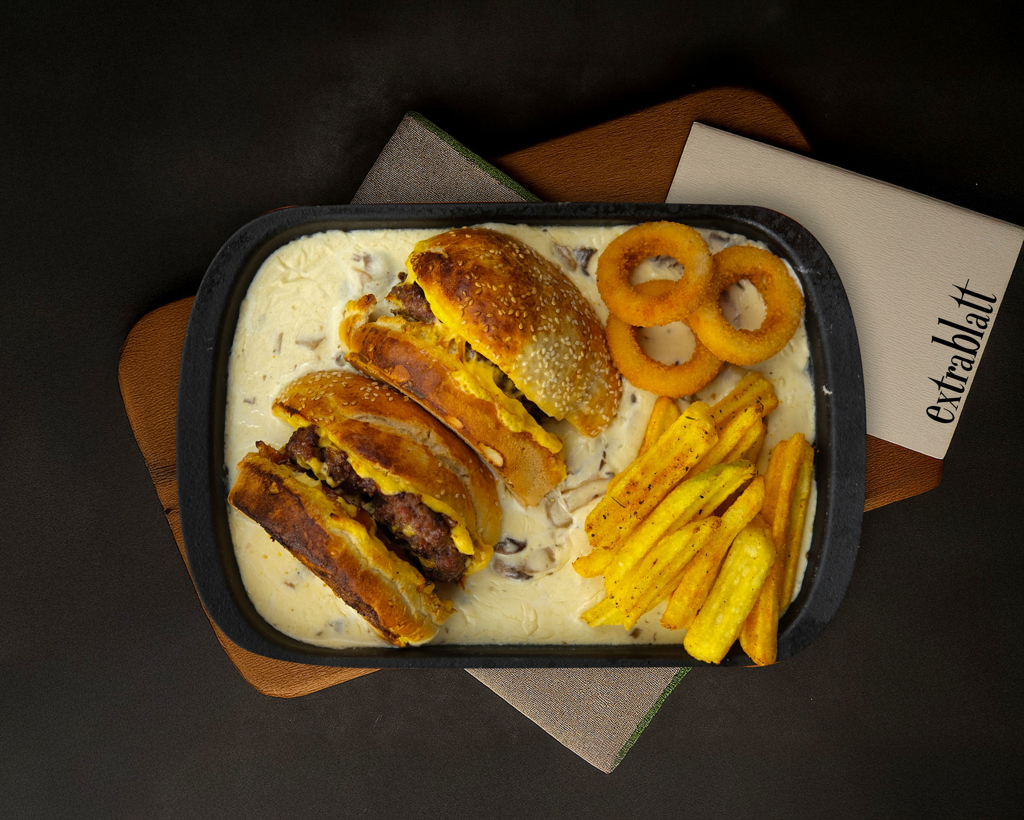 KREMA MANTAR SOSLU BURGER